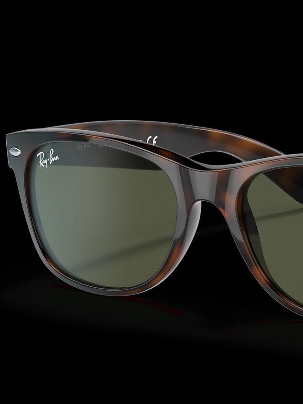 Ray Ban New Wayfarer 2232 55mm w/G15 polarized lens, tortoise frame, new in case